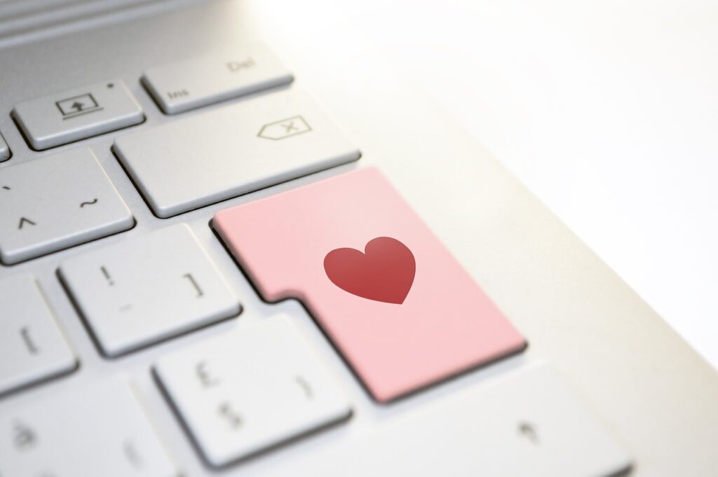 heart, love, keyboard-3698156.jpg